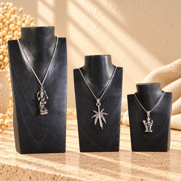 Mini Wooden Necklace Busts, Set of 3, Black, 7.9 / 5.9 / 3.9 in