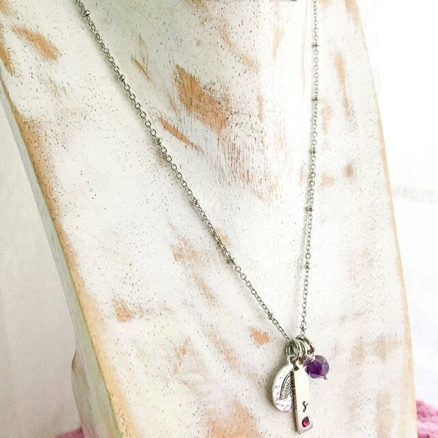 Wooden Jewelry Stand White Wash 20cm (7.9") | Necklace Display Bust