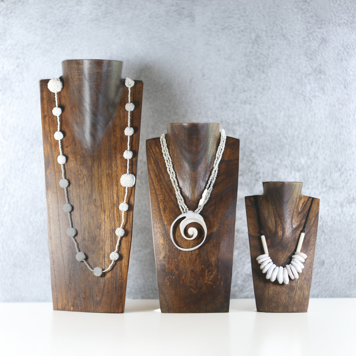 Wooden jewelry bust brown - Necklace display in 3 sizes for 16"/24"/32"" chains - Sturdy necklace stand for shop windows & trade shows