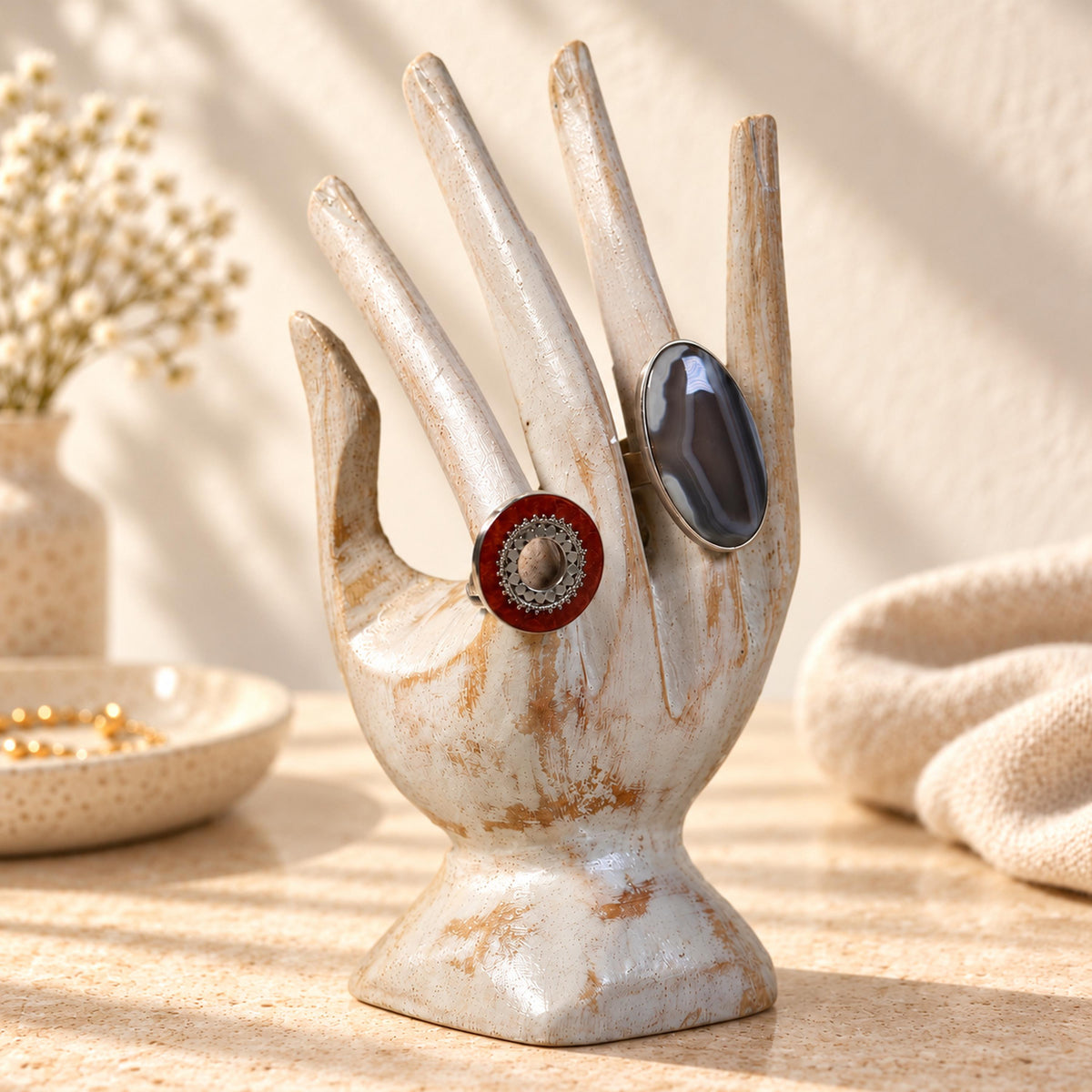 Whitewash Hand-Carved Wooden Ring Holder, 15 cm (5.9 in)