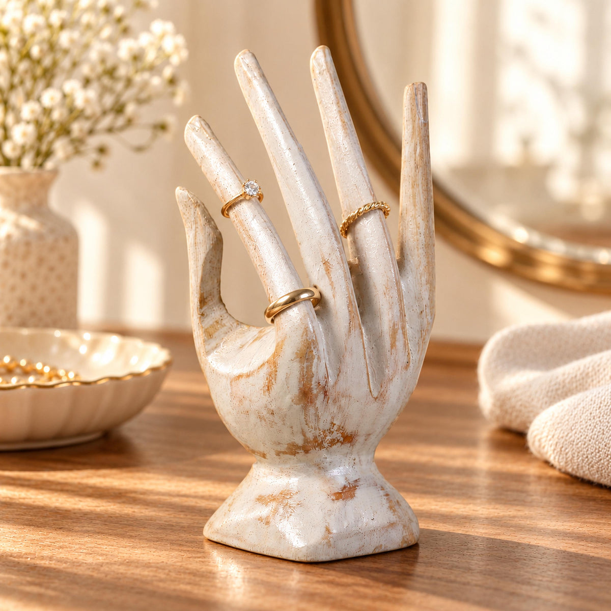 Whitewash Hand-Carved Wooden Ring Holder, 15 cm (5.9 in)