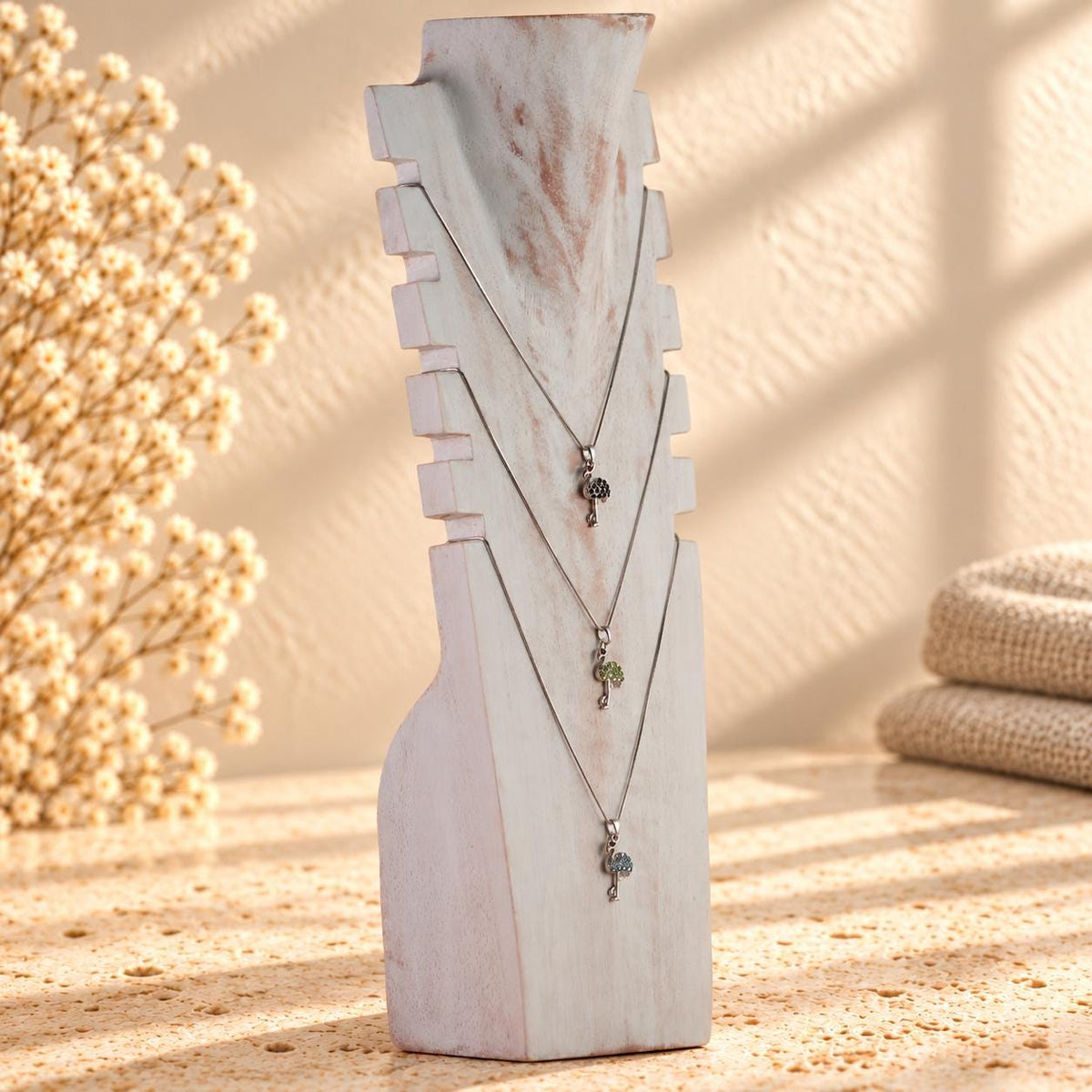 Multi Necklace Display Bust, Whitewash Wood, 15.7 in / 40 cm – Notched Jewelry Stand