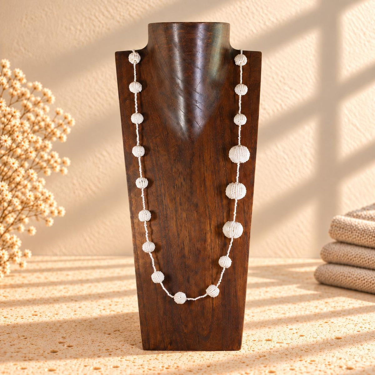 Wooden Necklace Display Bust, Dark Brown – Choose 20, 30 or 40 cm / 8, 12 or 16 in