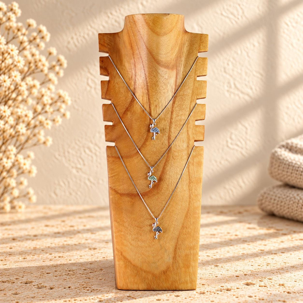 Multi Necklace Display Bust, Natural Wood Wood, 15.7 in / 40 cm – Notched Jewelry Stand