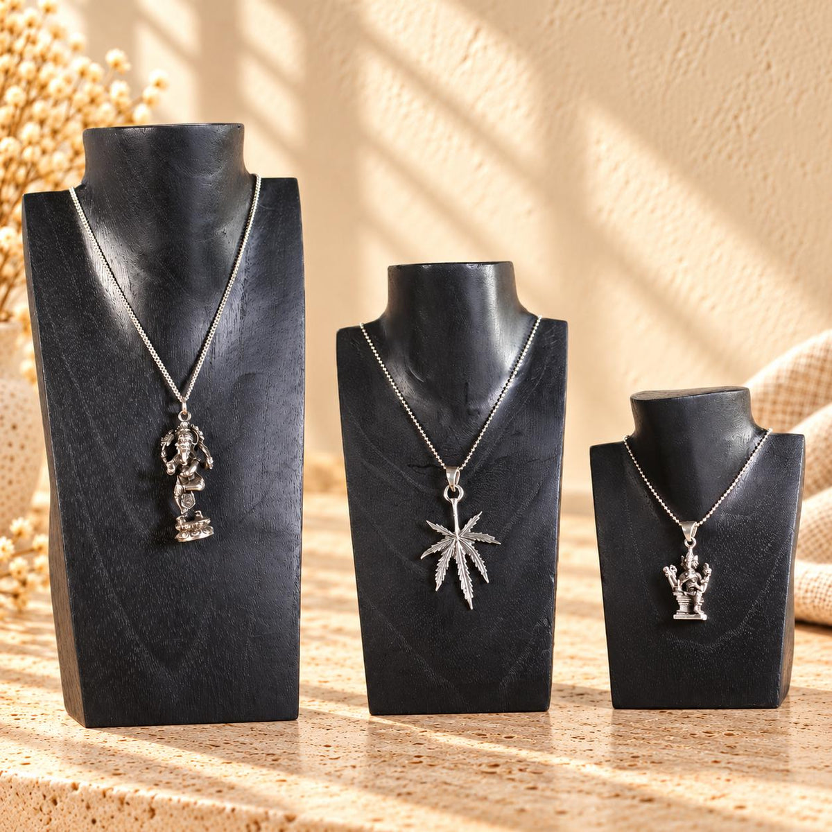 Mini Wooden Necklace Busts, Set of 3, Black, 7.9 / 5.9 / 3.9 in