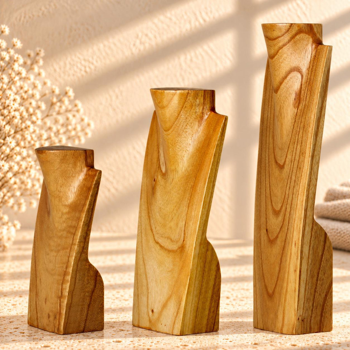 Set of 3 Wooden Necklace Display Busts, Natural Wood – 8/12/16 in (20/30/40 cm)